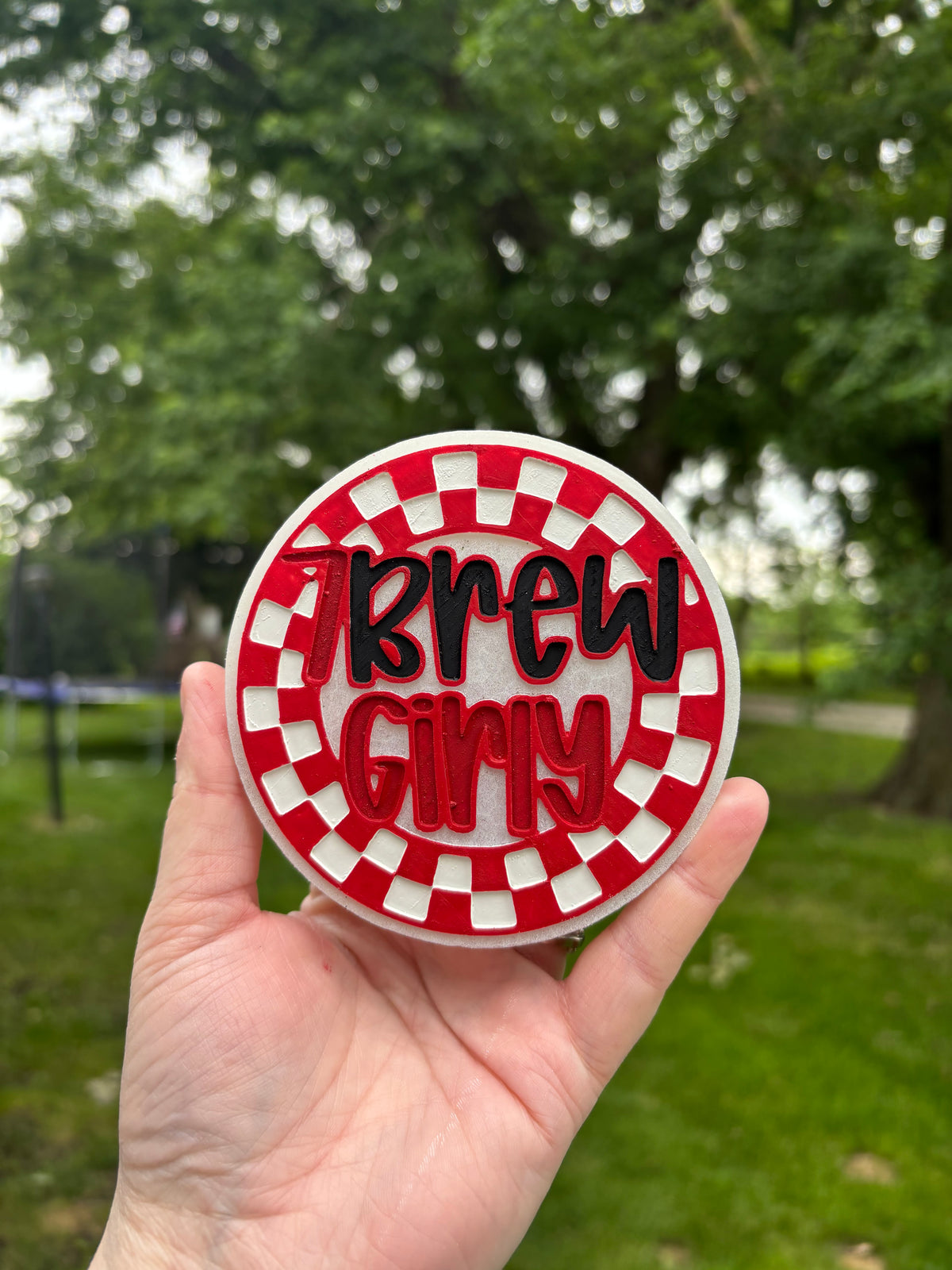 7 brew girly checkered round