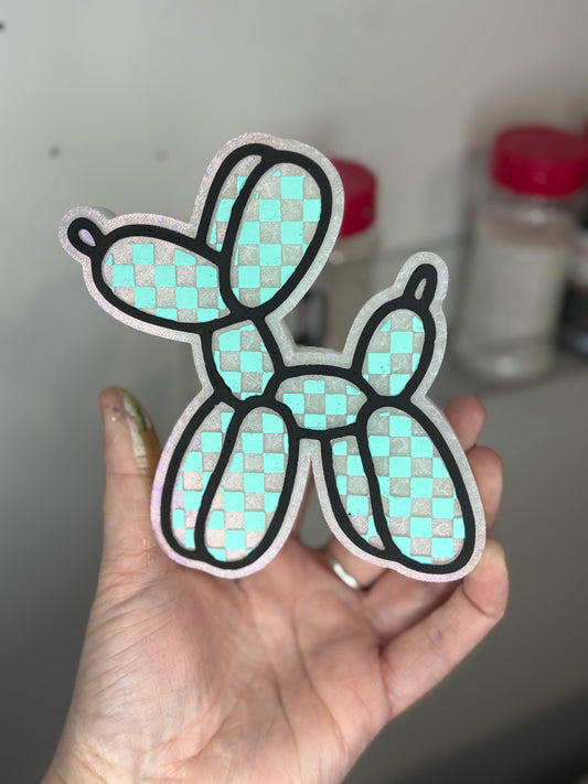 Checkered balloon dog