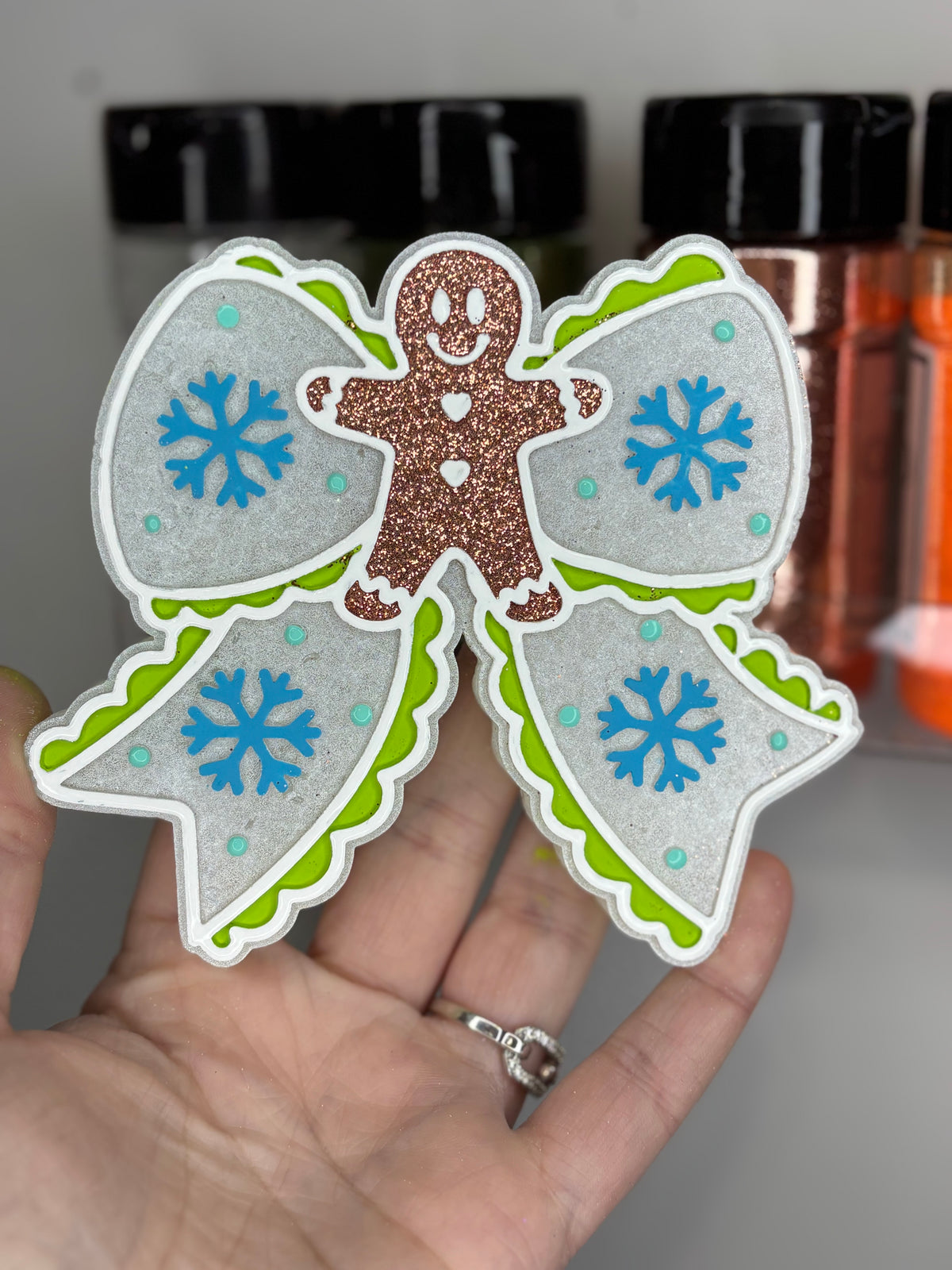Gingerbread bow with snowflake