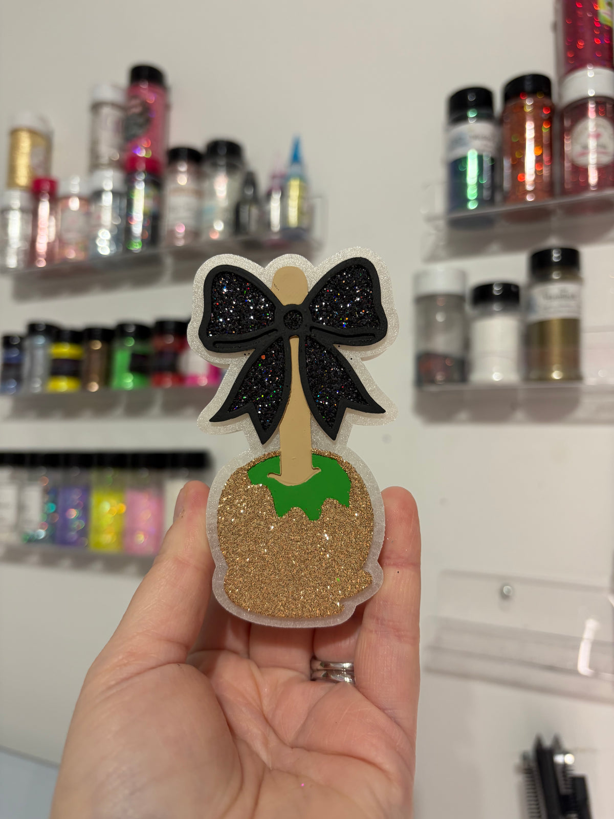 Caramel apple with bow