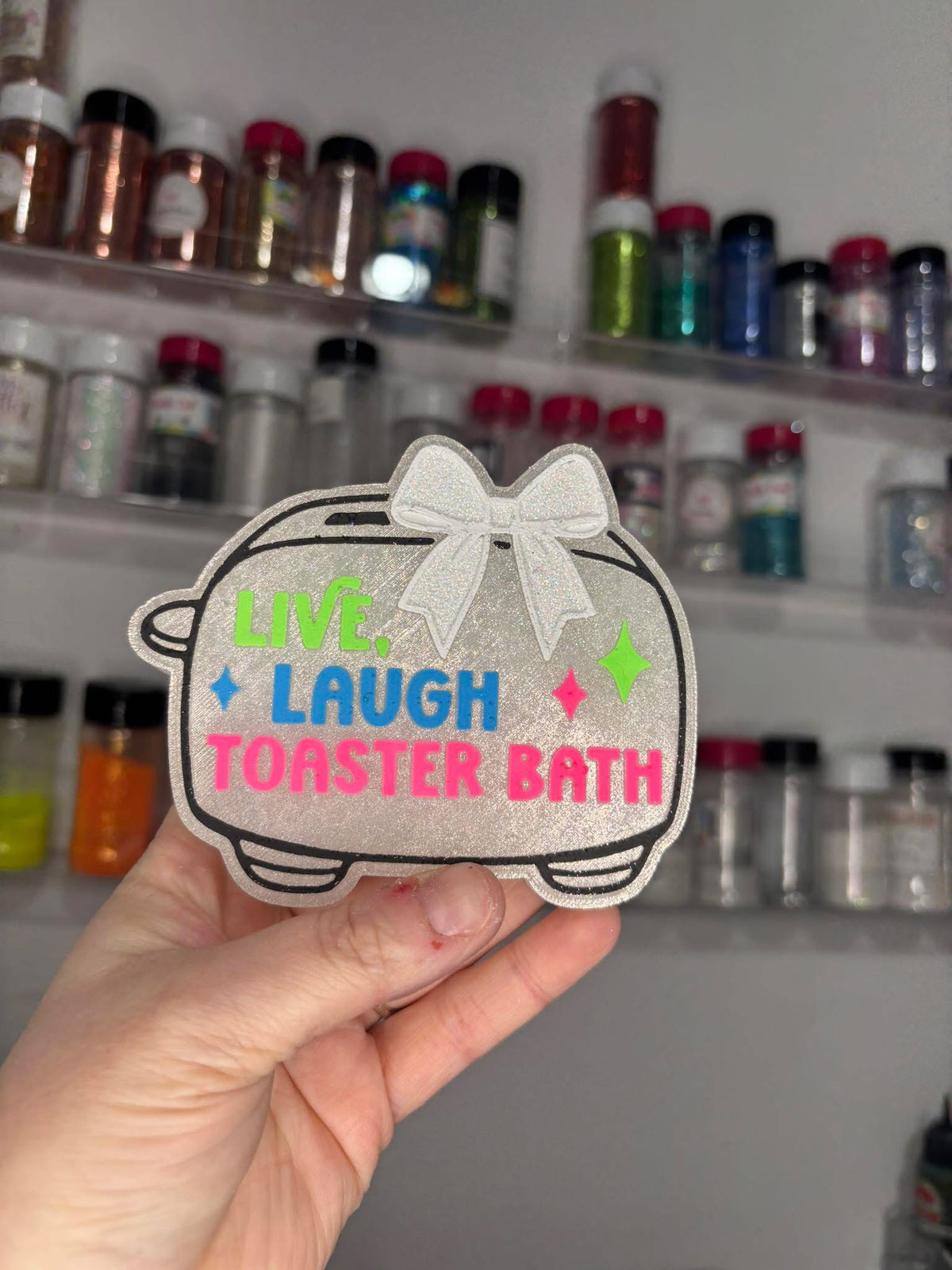 Live laugh toaster bath